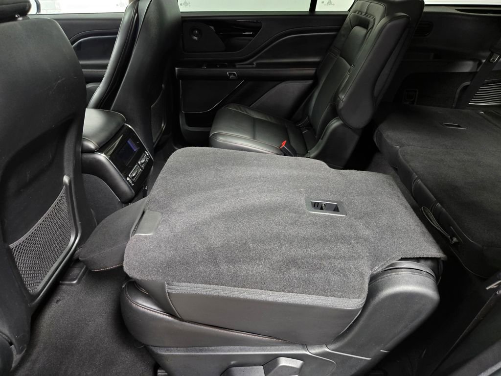 Used 2022 Lincoln Aviator Reserve w/ Equipment Group 201A image 41