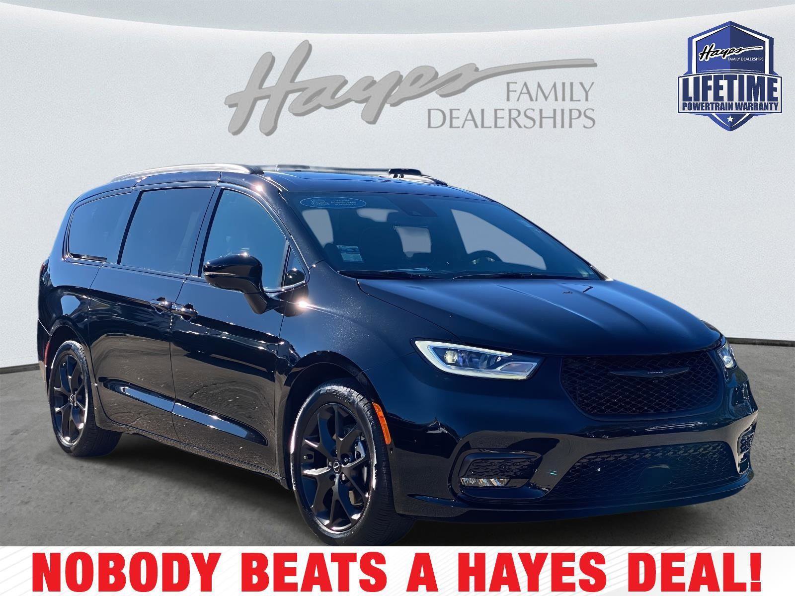 New 2026 Chrysler Pacifica Limited w/ S Appearance Package