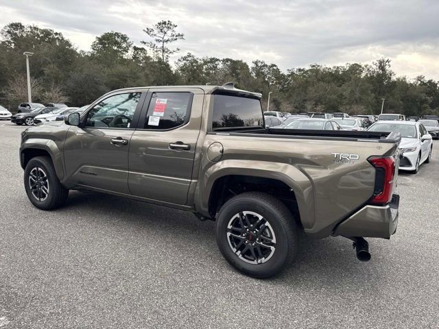 Certified 2025 Toyota Tacoma TRD Sport AWD/4WD image 4