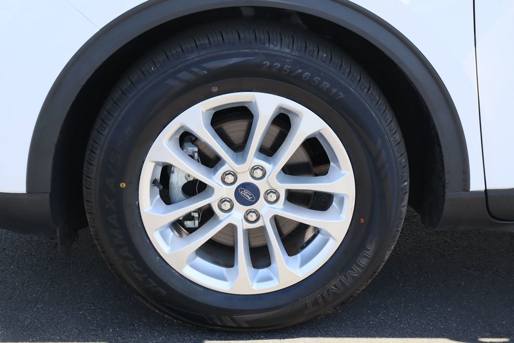 Used 2022 Ford Escape SE image 29