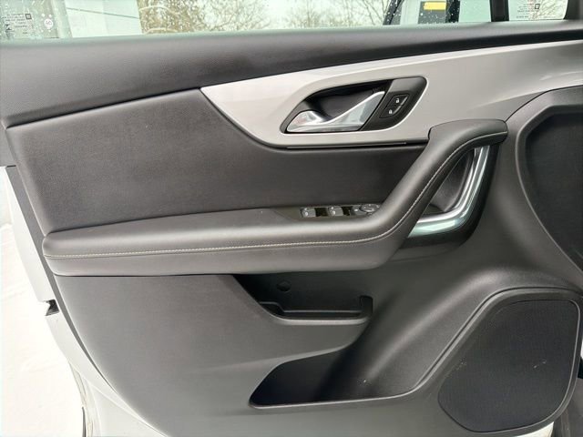 Certified 2023 Chevrolet Blazer LT w/ LPO, Black Grille Bar Package image 13