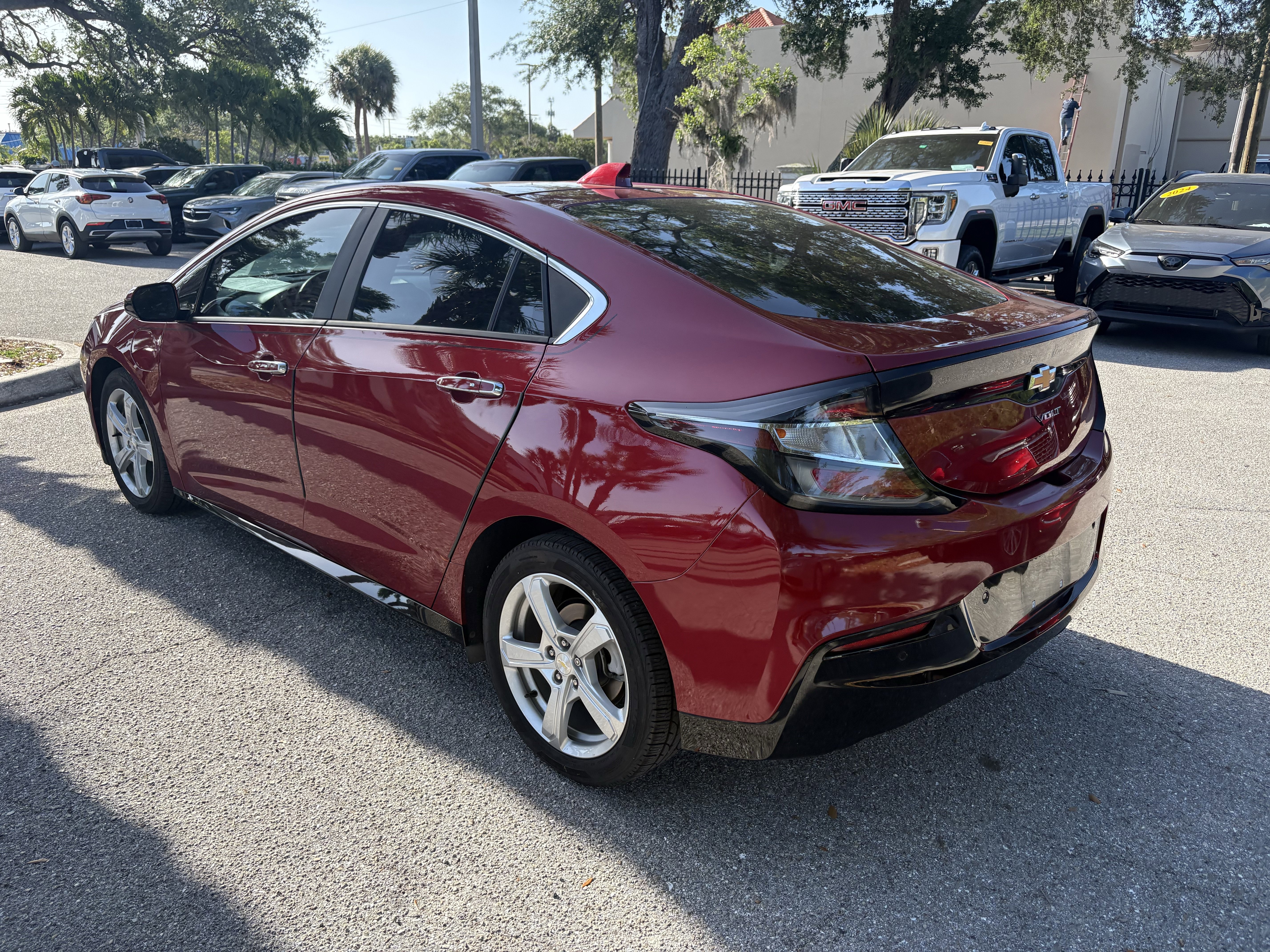 Used 2018 Chevrolet Volt LT w/ LT Driver Confidence Package image 5