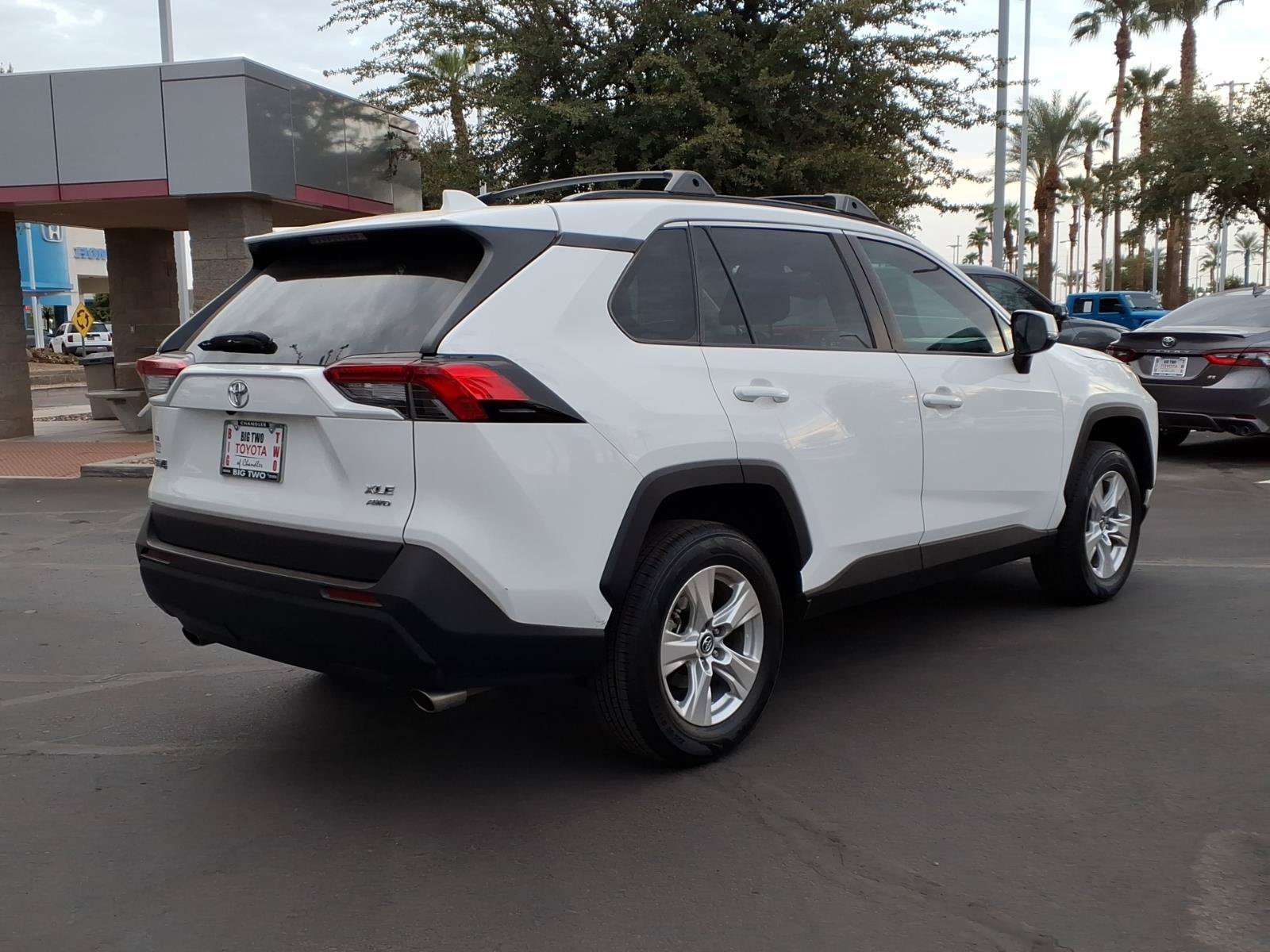 Certified 2021 Toyota RAV4 XLE w/ Convenience Package AWD/4WD image 4