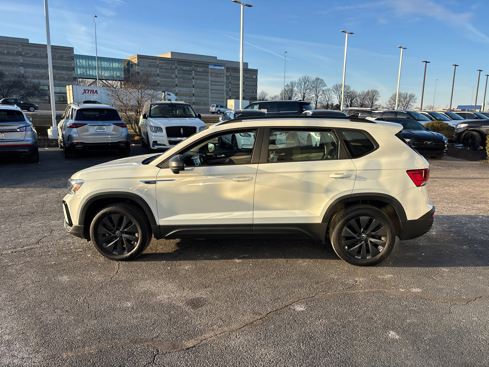 Used 2023 Volkswagen Taos S image 4