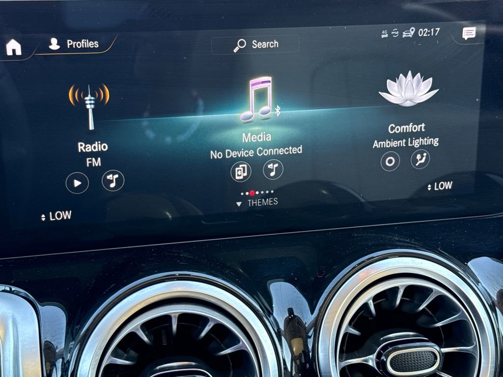 Used 2022 Mercedes-Benz GLB 250 image 24