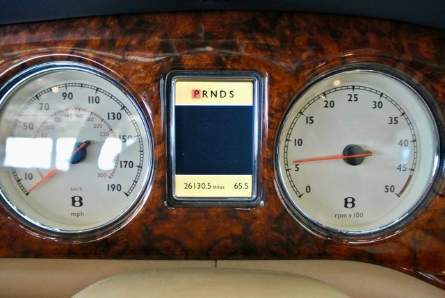 Used 2007 Bentley Azure image 15