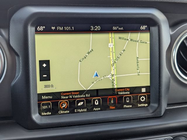 Used 2022 Jeep Wrangler Unlimited Rubicon 4xe AWD/4WD image 15