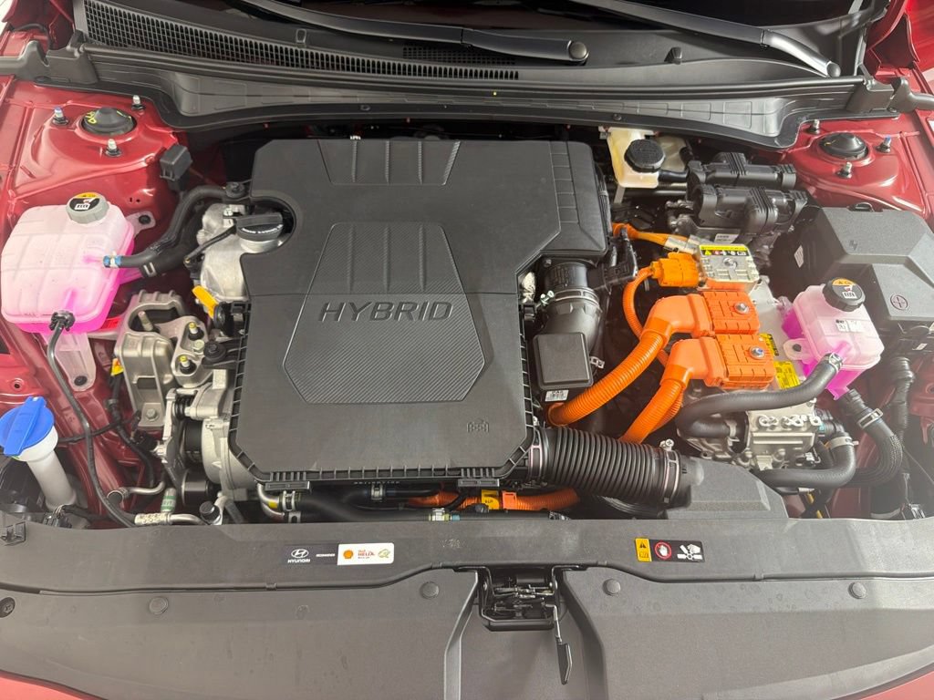 Certified 2025 Hyundai Elantra Hybrid FWD image 10