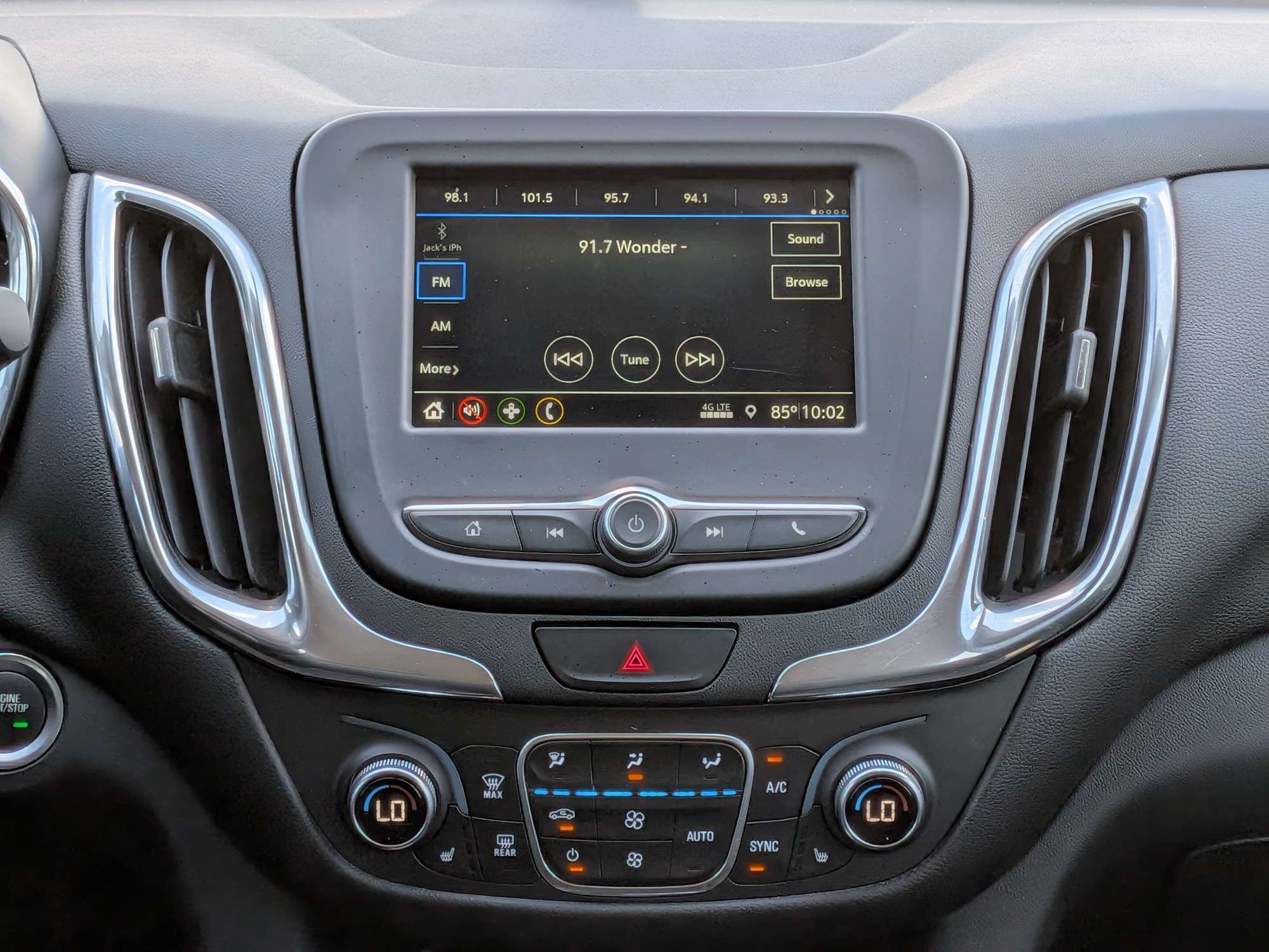Used 2019 Chevrolet Equinox LT FWD image 22