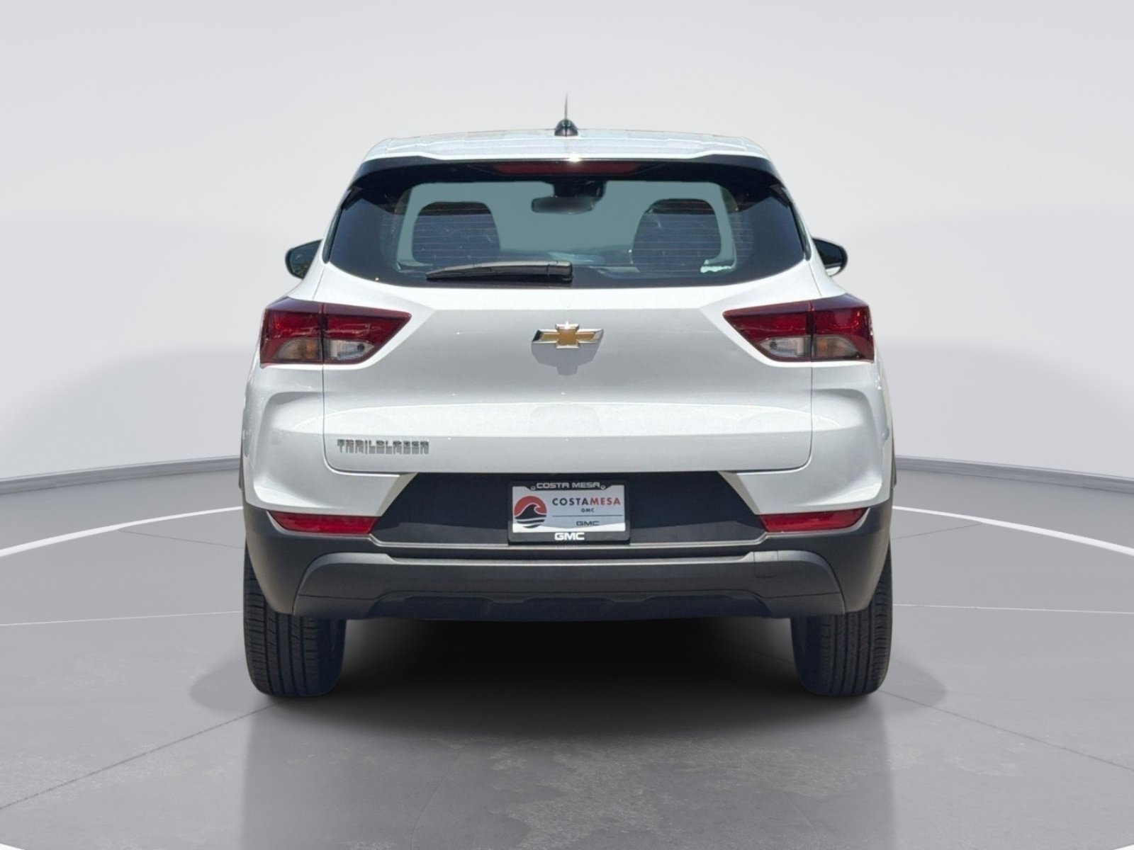 Used 2025 Chevrolet TrailBlazer LS FWD image 4
