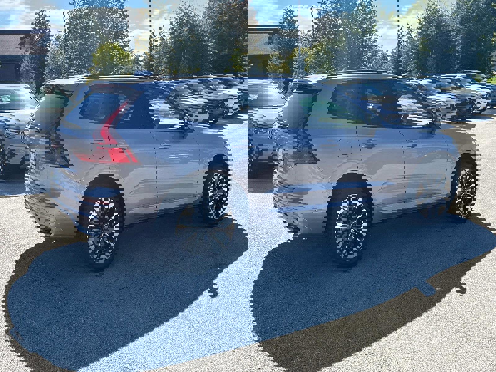 New 2026 Volvo XC60 B5 Plus w/ Climate Package image 5