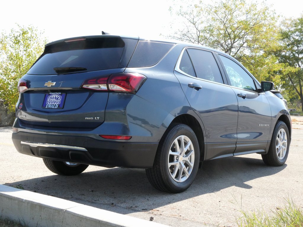 Used 2024 Chevrolet Equinox LT image 3