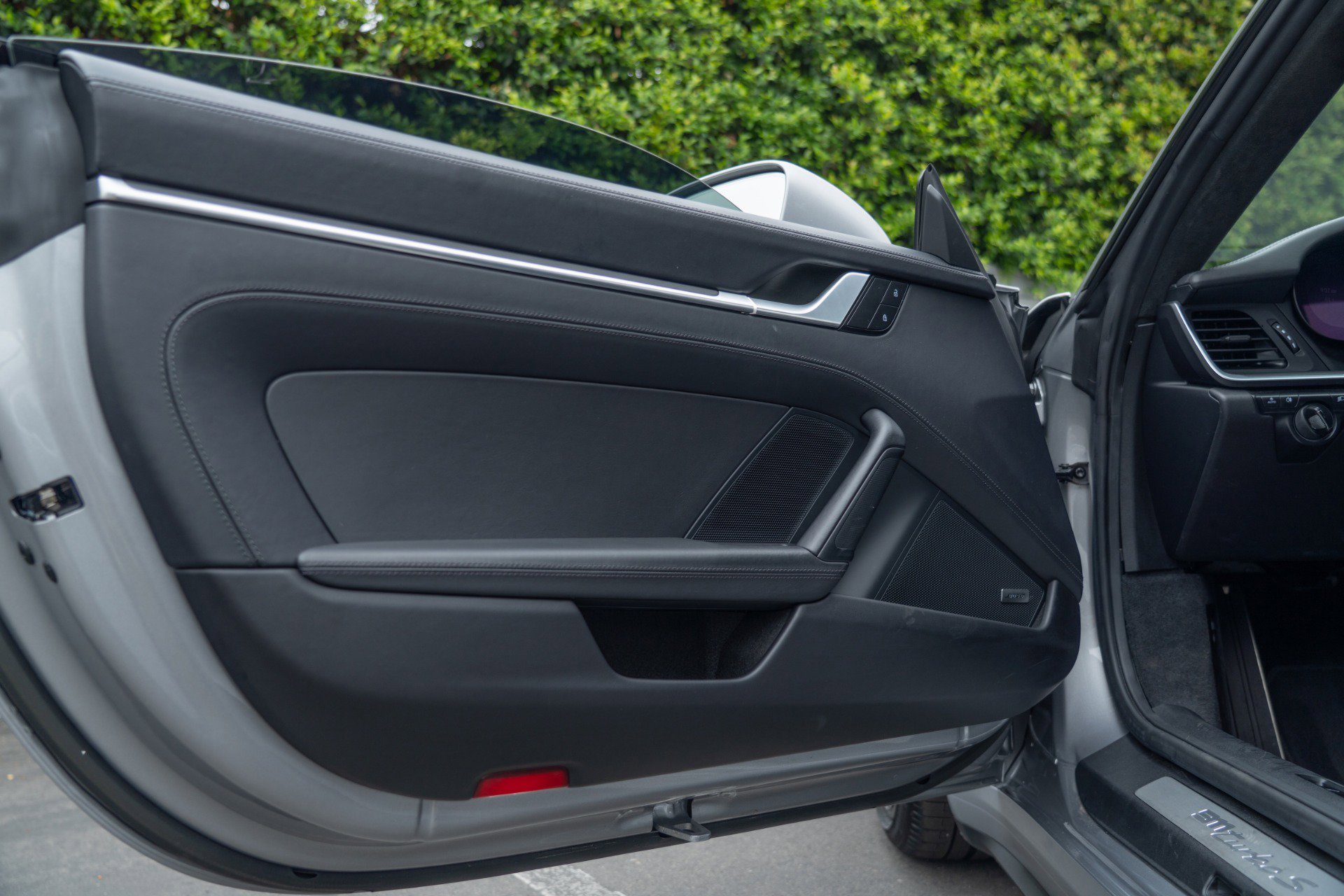 Used 2024 Porsche 911 Turbo S image 38