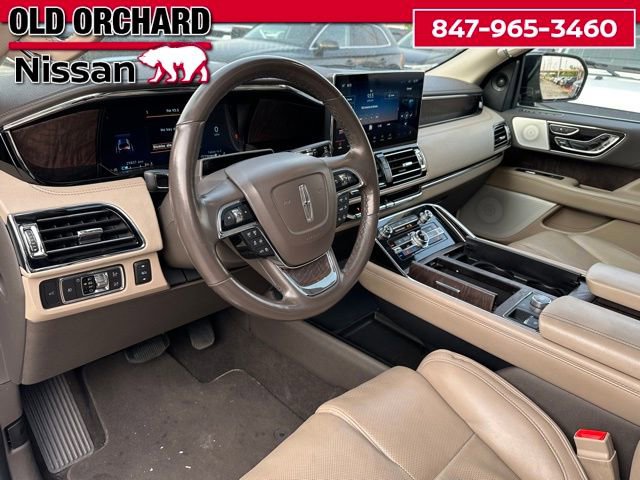 Used 2022 Lincoln Navigator Reserve image 16