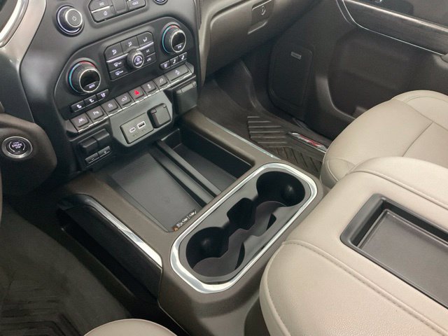 Used 2022 Chevrolet Silverado 1500 LTZ w/ LTZ Premium Package AWD/4WD image 15