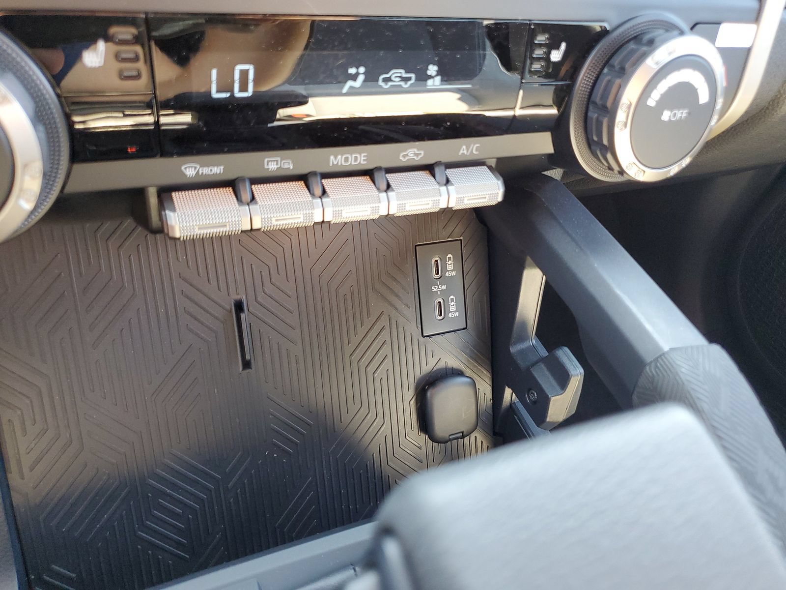 Certified 2026 Toyota Tacoma TRD Off-Road AWD/4WD image 28