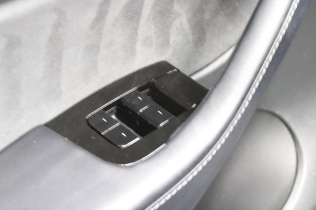 Used 2021 Tesla Model Y Long Range AWD/4WD image 11