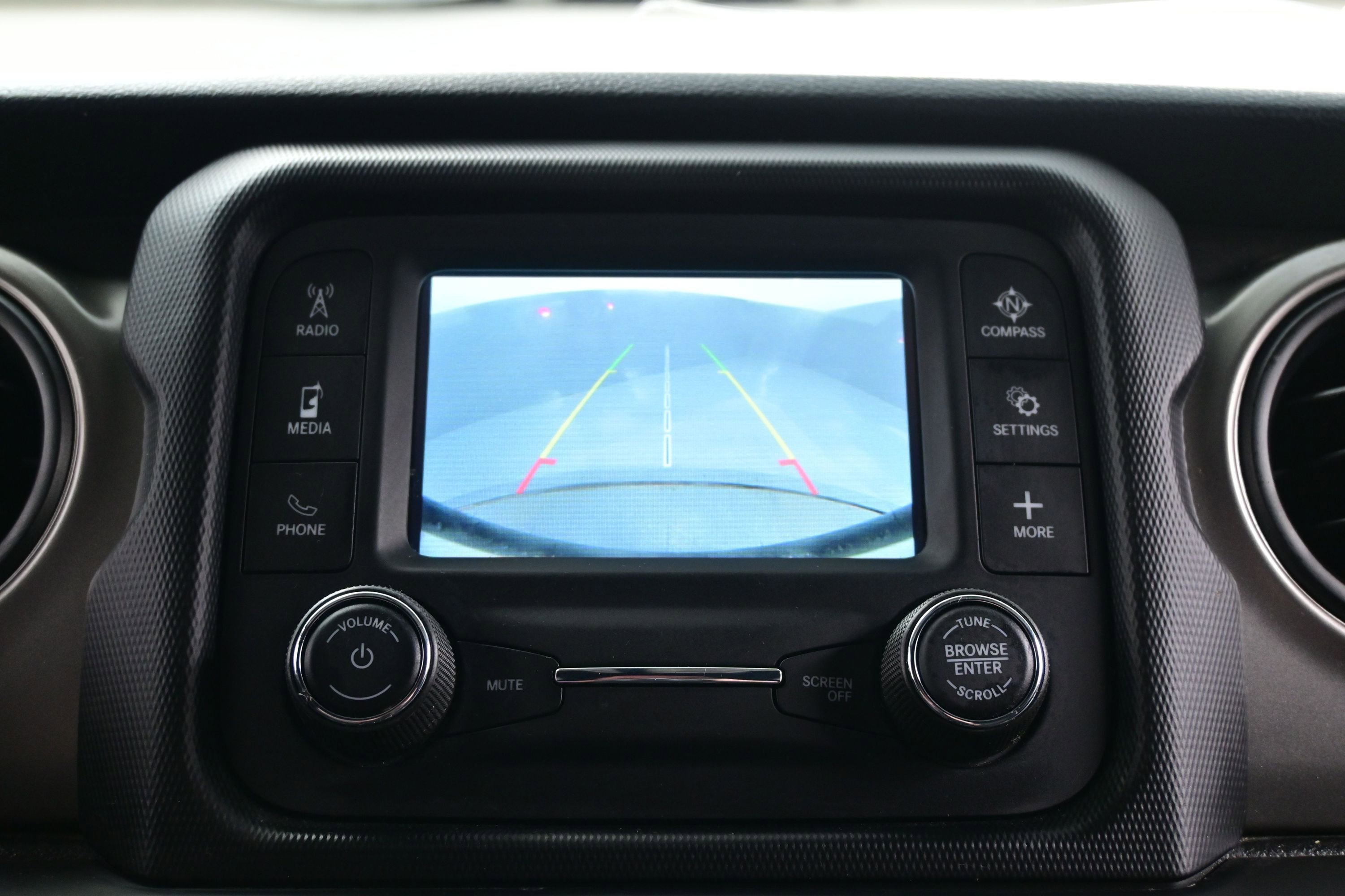Used 2019 Jeep Wrangler Unlimited Sport S AWD/4WD image 19