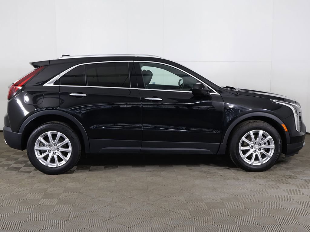 Used 2021 Cadillac XT4 Luxury w/ Cold Weather Package AWD/4WD image 20
