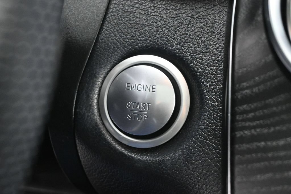 Used 2019 Mercedes-Benz GLC 300 image 13