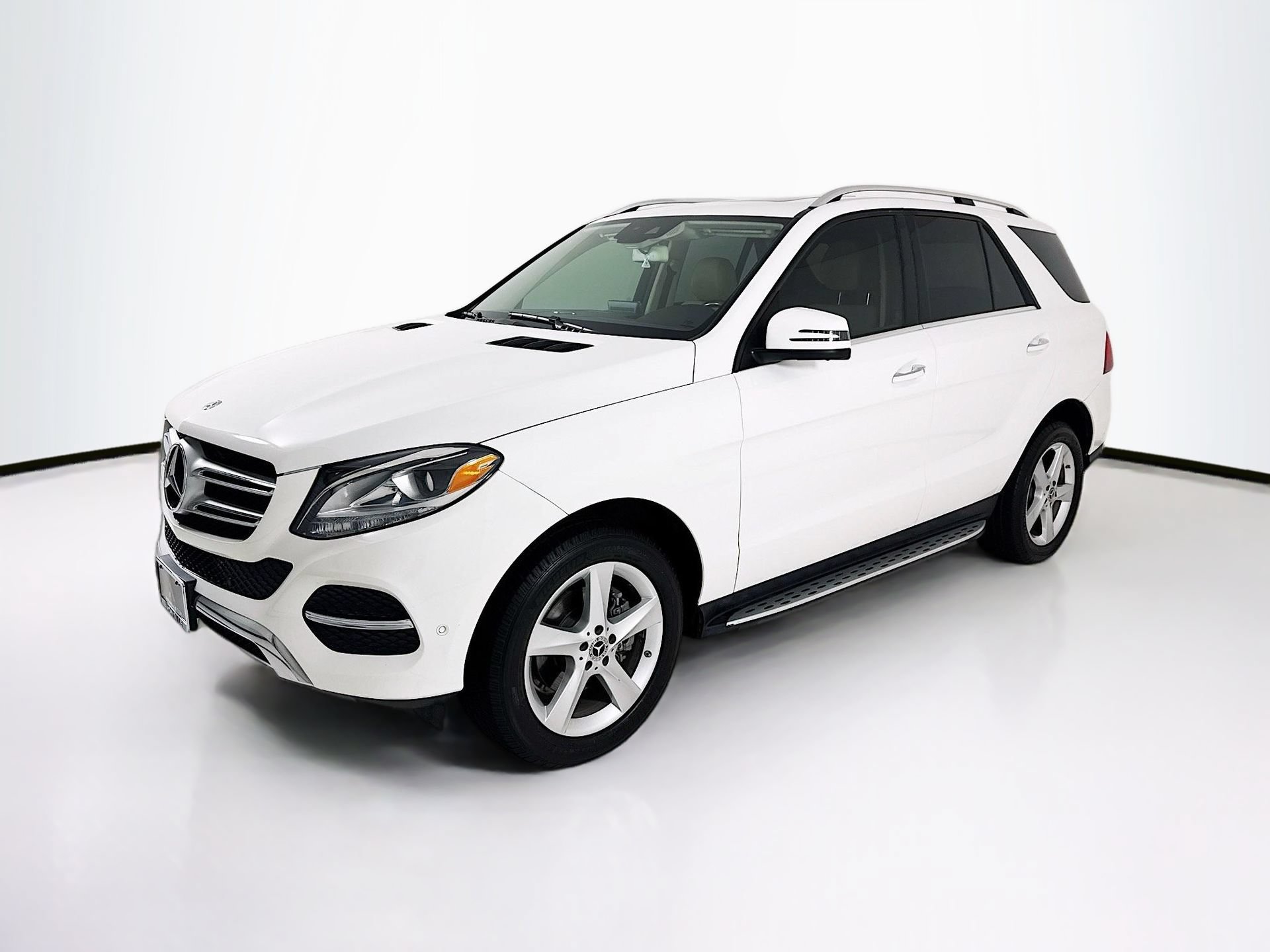 Used 2017 Mercedes-Benz GLE 350 image 3