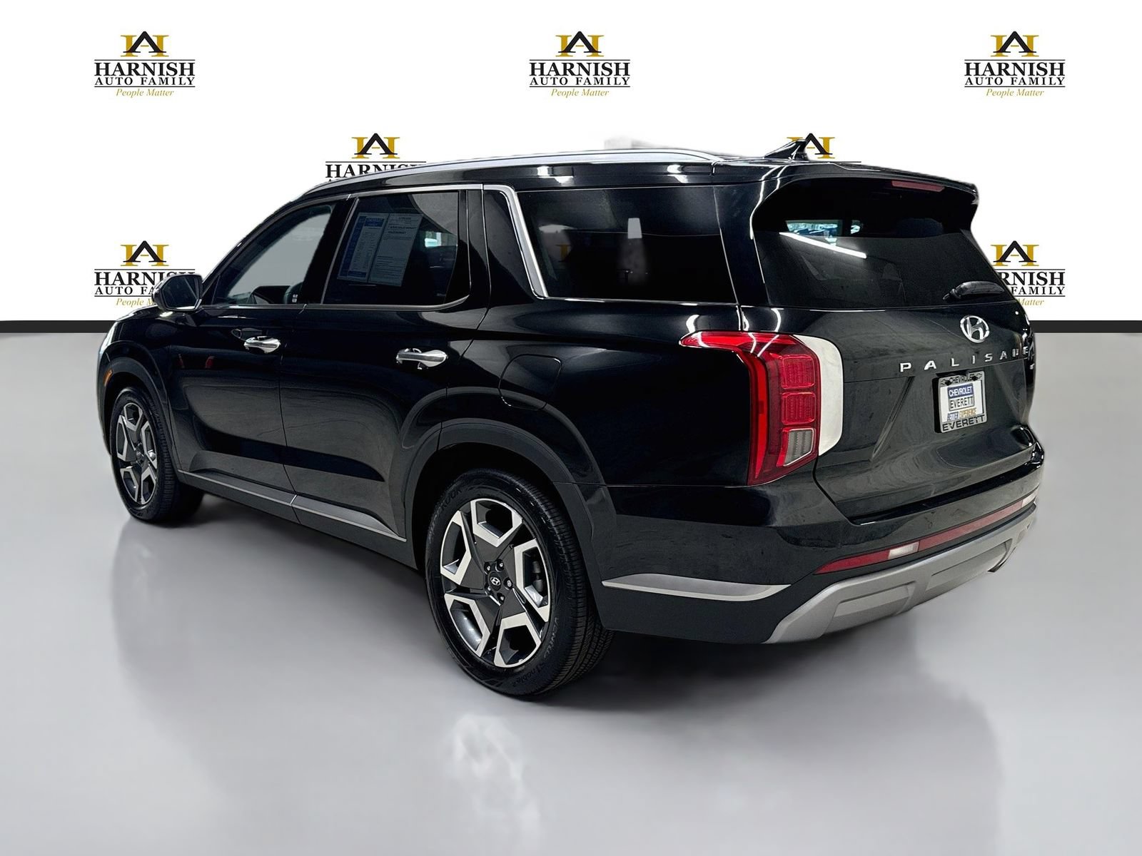 Used 2023 Hyundai Palisade Limited AWD/4WD image 9