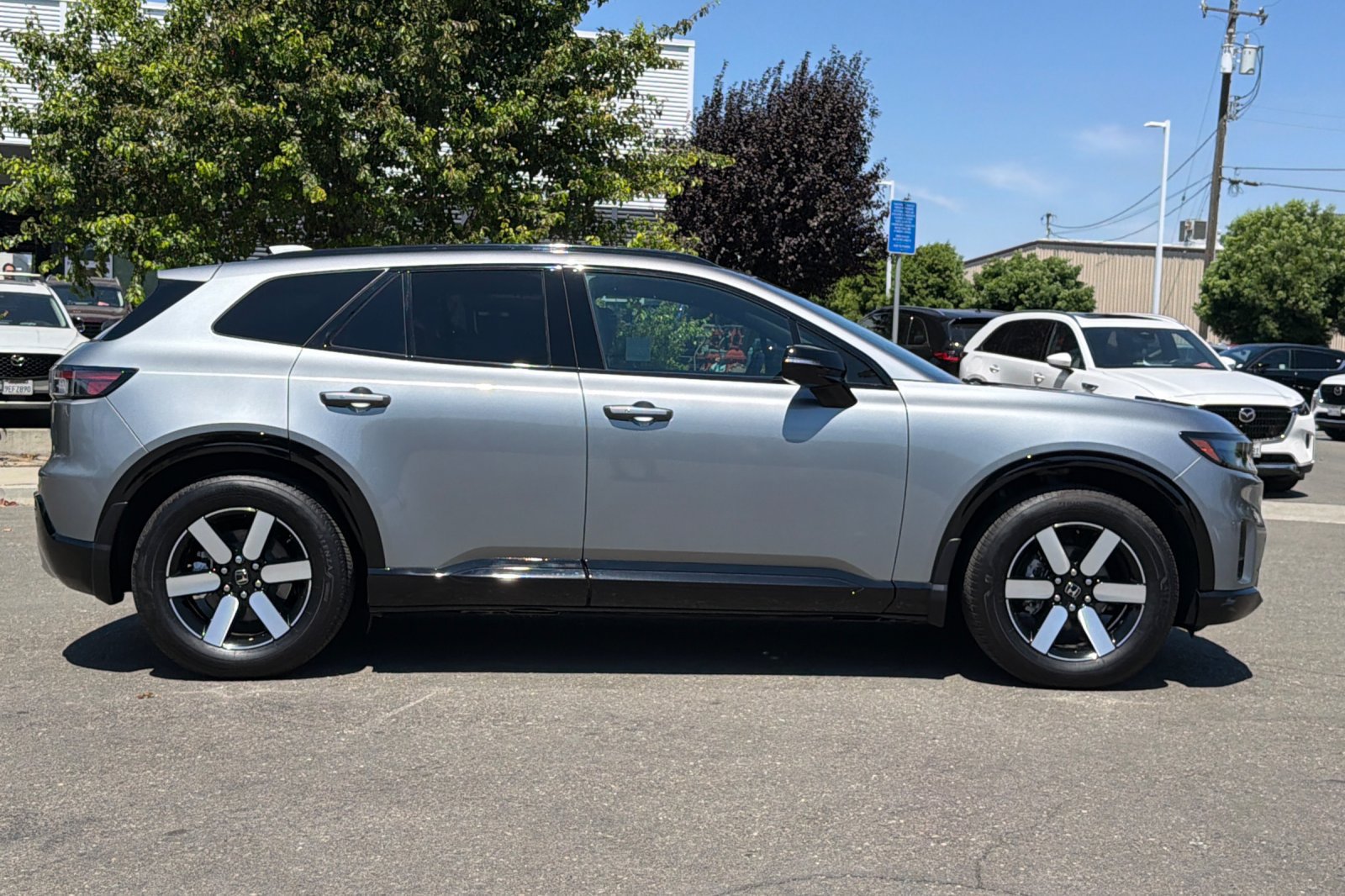 Used 2025 Honda Prologue Touring image 3