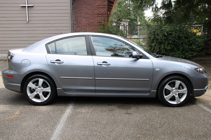 Used 2004 MAZDA MAZDA3 s FWD image 11