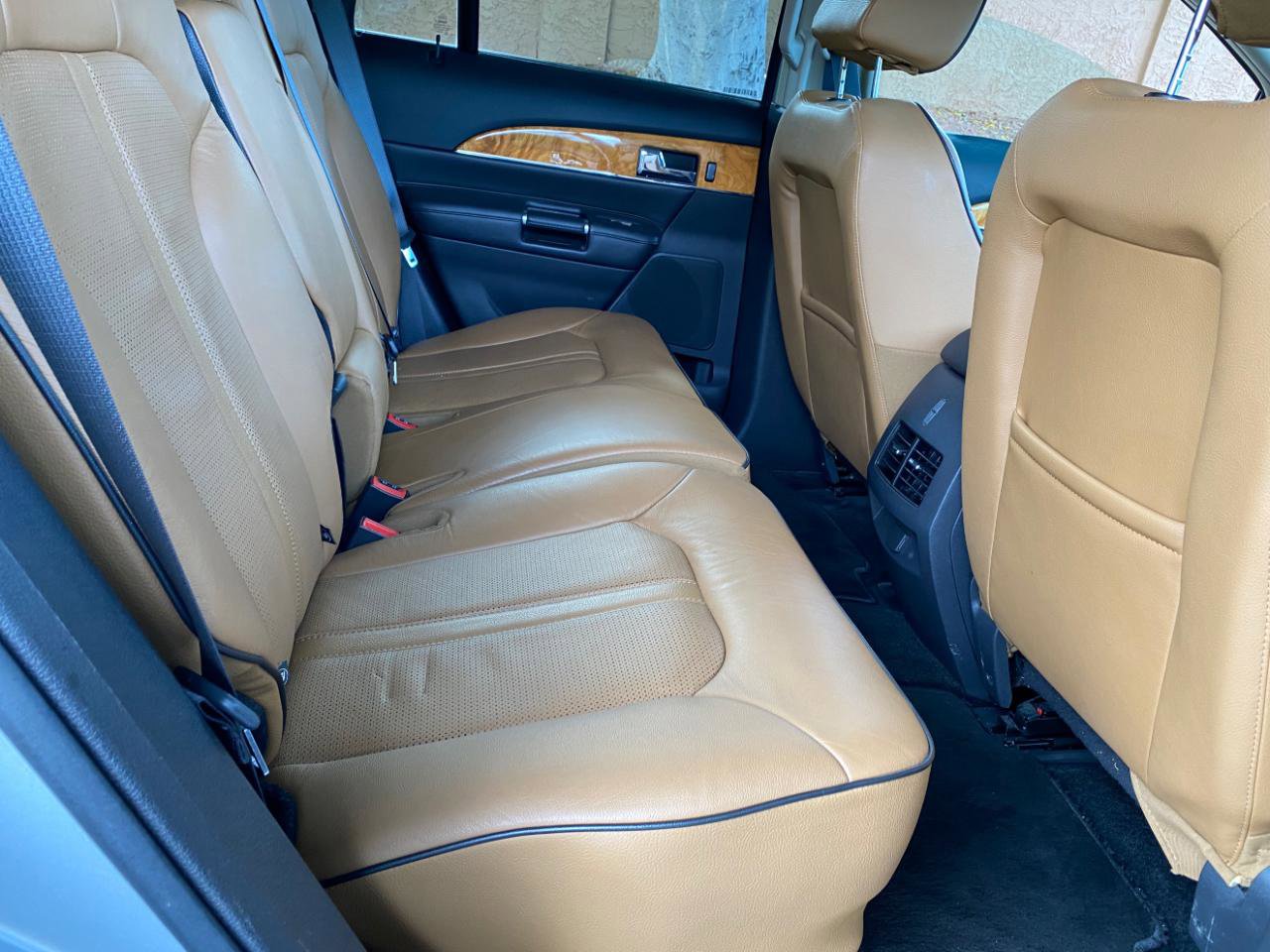 Used 2015 Lincoln MKX FWD w/ Equipment Group 101A image 43