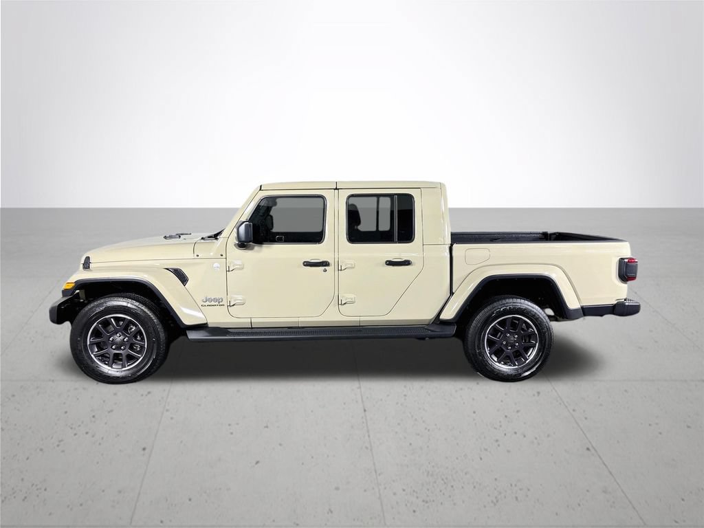 Used 2022 Jeep Gladiator Overland w/ Popular Equipment Package AWD/4WD image 9
