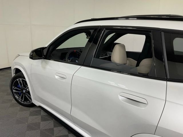 Certified 2025 BMW X1 M35i w/ Premium Package AWD/4WD image 36
