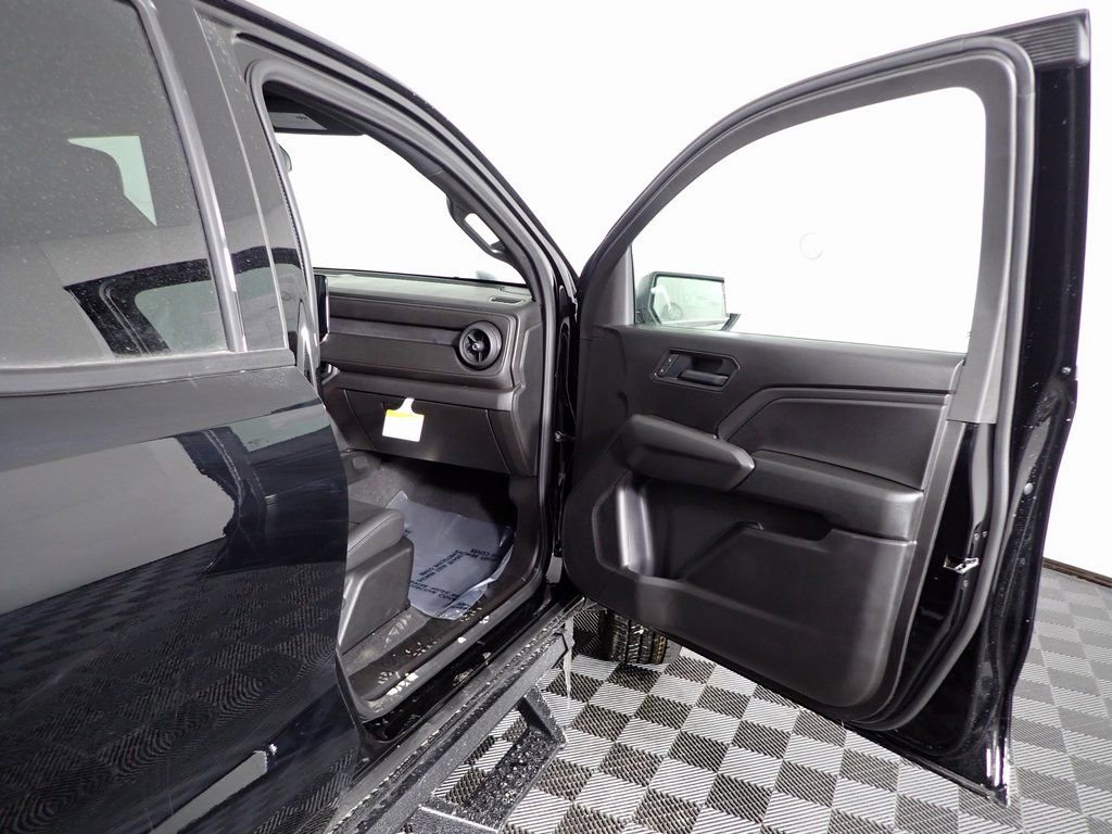 New 2026 Chevrolet Colorado W/T w/ WT Custom Package image 25