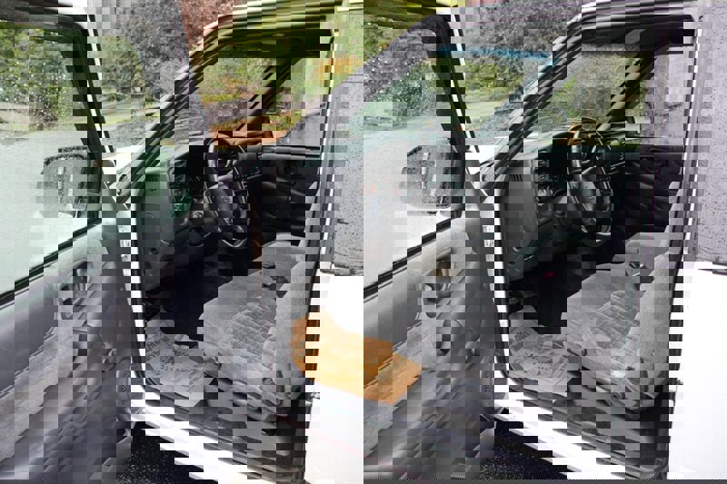 Used 2002 Chevrolet S10 Pickup LS w/ LS Preferred Equipment Group image 5