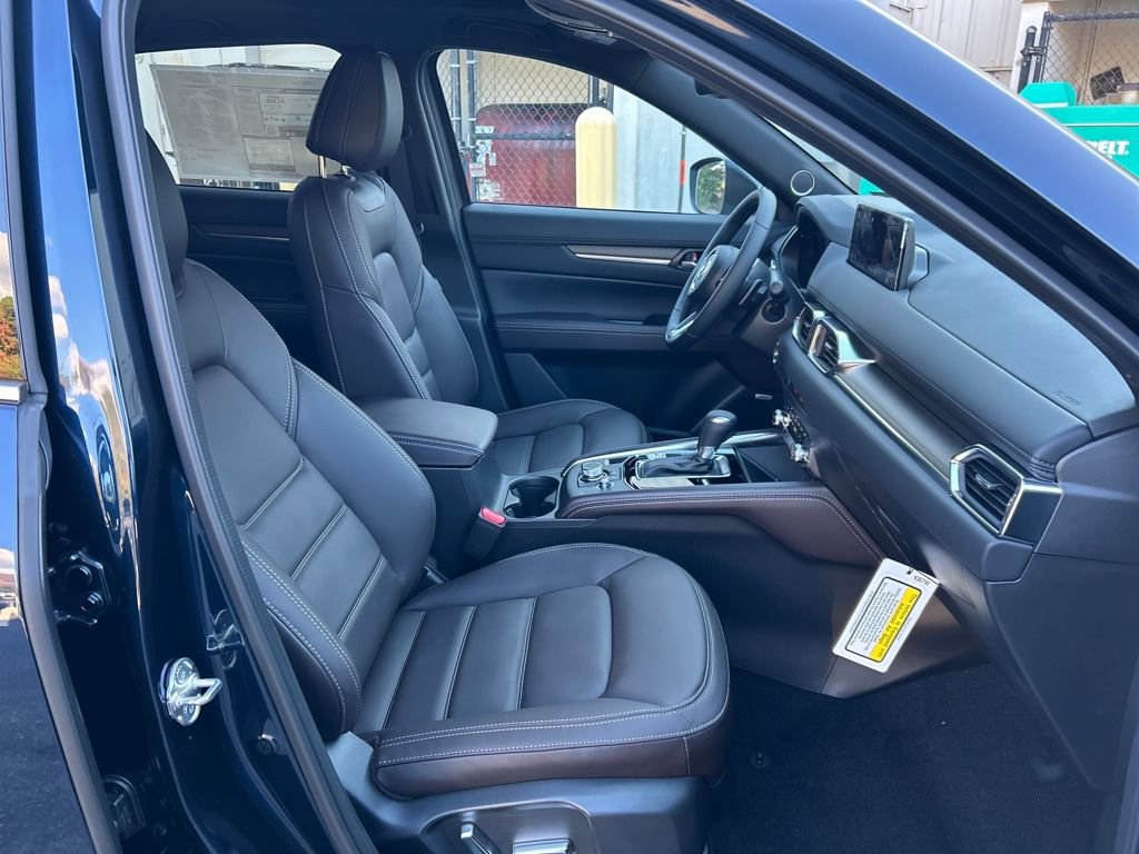 New 2025 MAZDA CX-5 Signature image 29