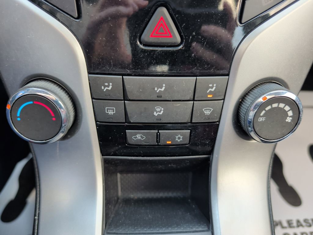 Used 2014 Chevrolet Cruze LT w/ All-Star Edition image 15