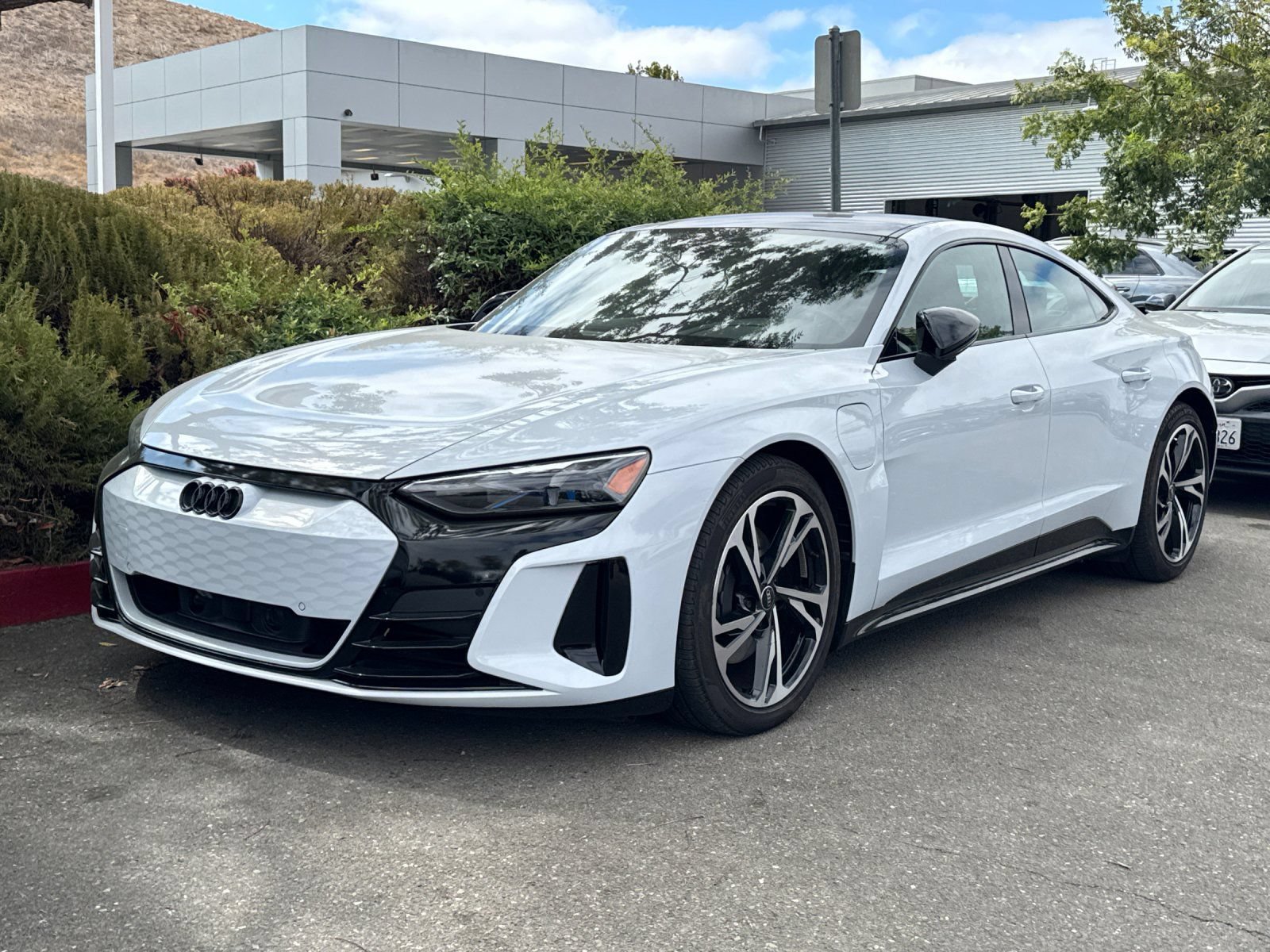 Used 2023 Audi e-tron GT Premium Plus w/ Performance Package AWD/4WD image 2