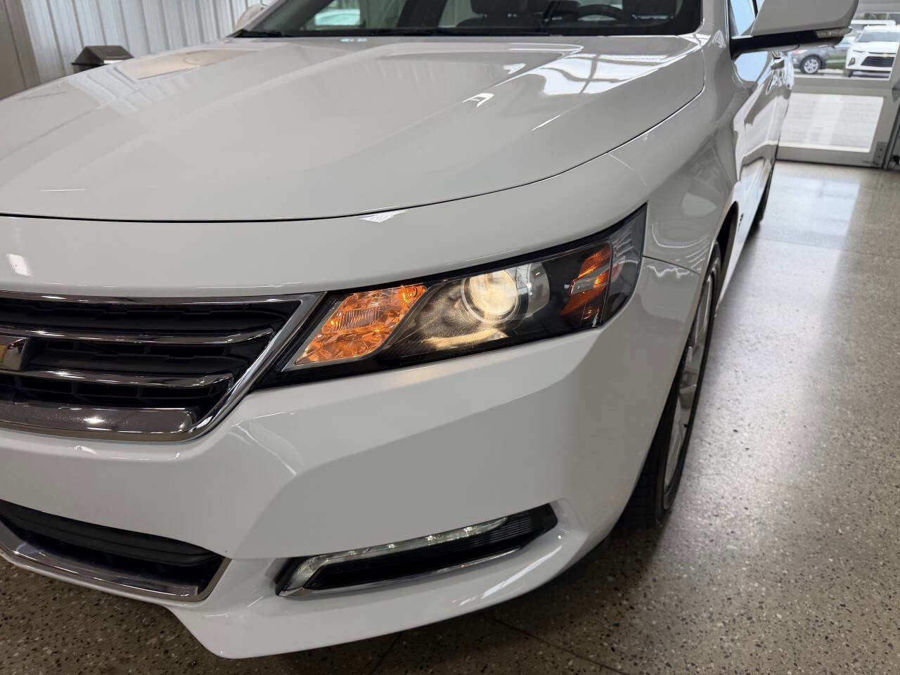 Used 2019 Chevrolet Impala LT w/ LT Leather Package FWD image 12