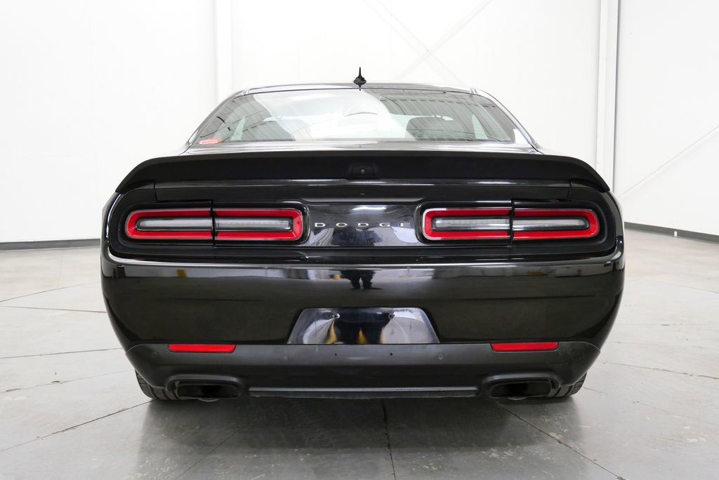 Used 2019 Dodge Challenger SRT Hellcat Redeye image 6