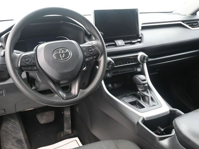 Used 2024 Toyota RAV4 XLE image 24