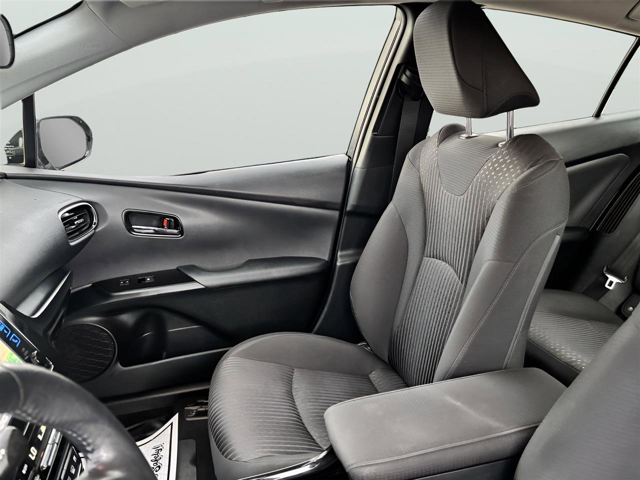 Used 2018 Toyota Prius Prime Plus image 14