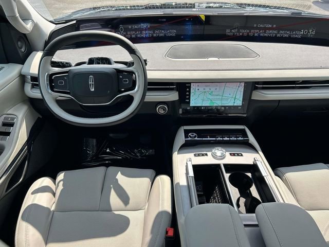 New 2025 Lincoln Navigator Reserve image 14