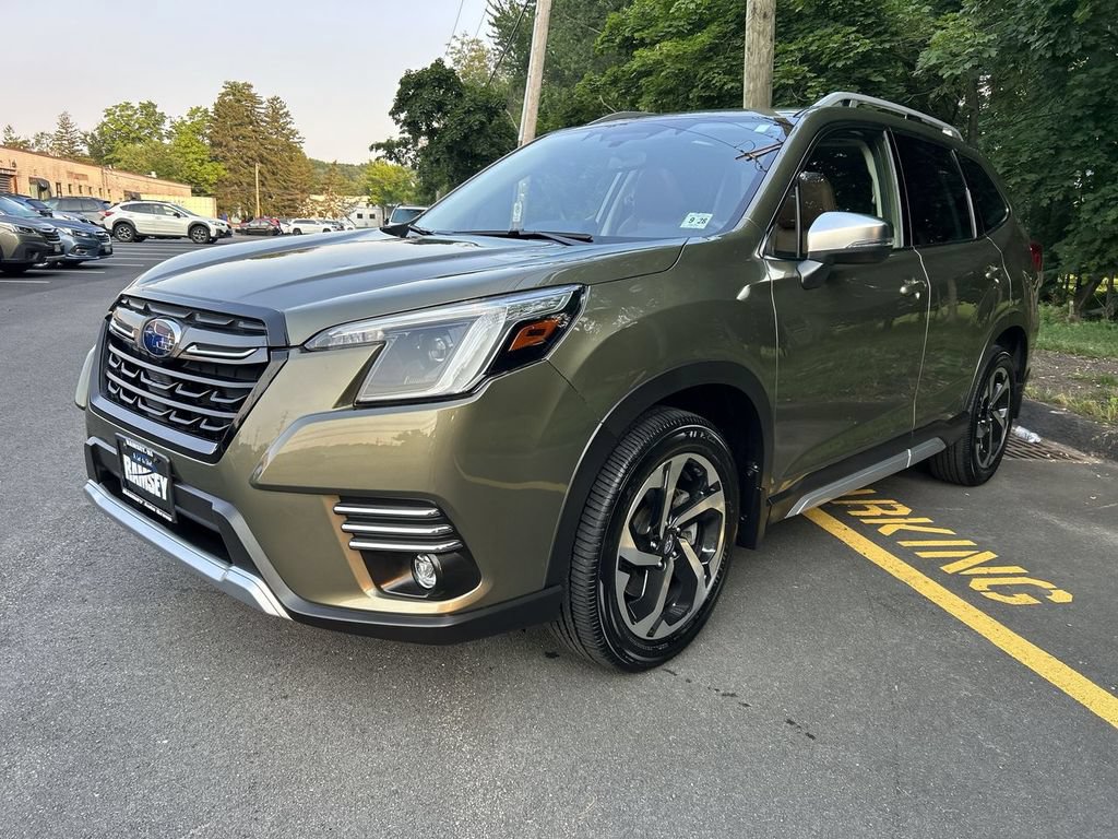Certified 2023 Subaru Forester Touring AWD/4WD image 4