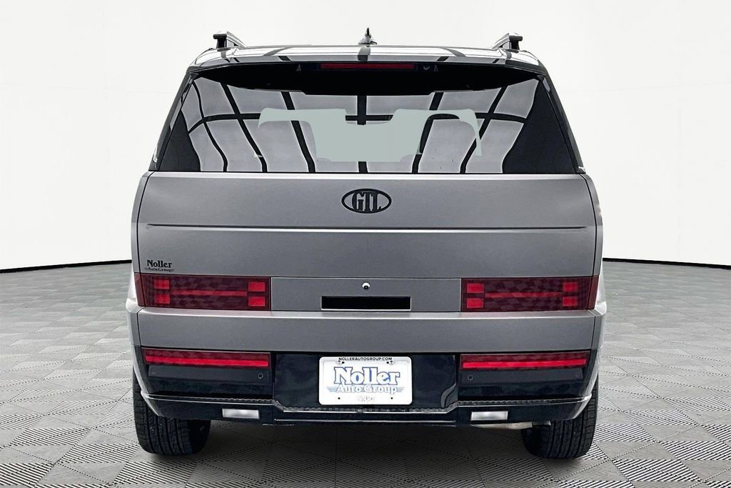 Used 2025 Hyundai Santa Fe Calligraphy AWD/4WD image 4