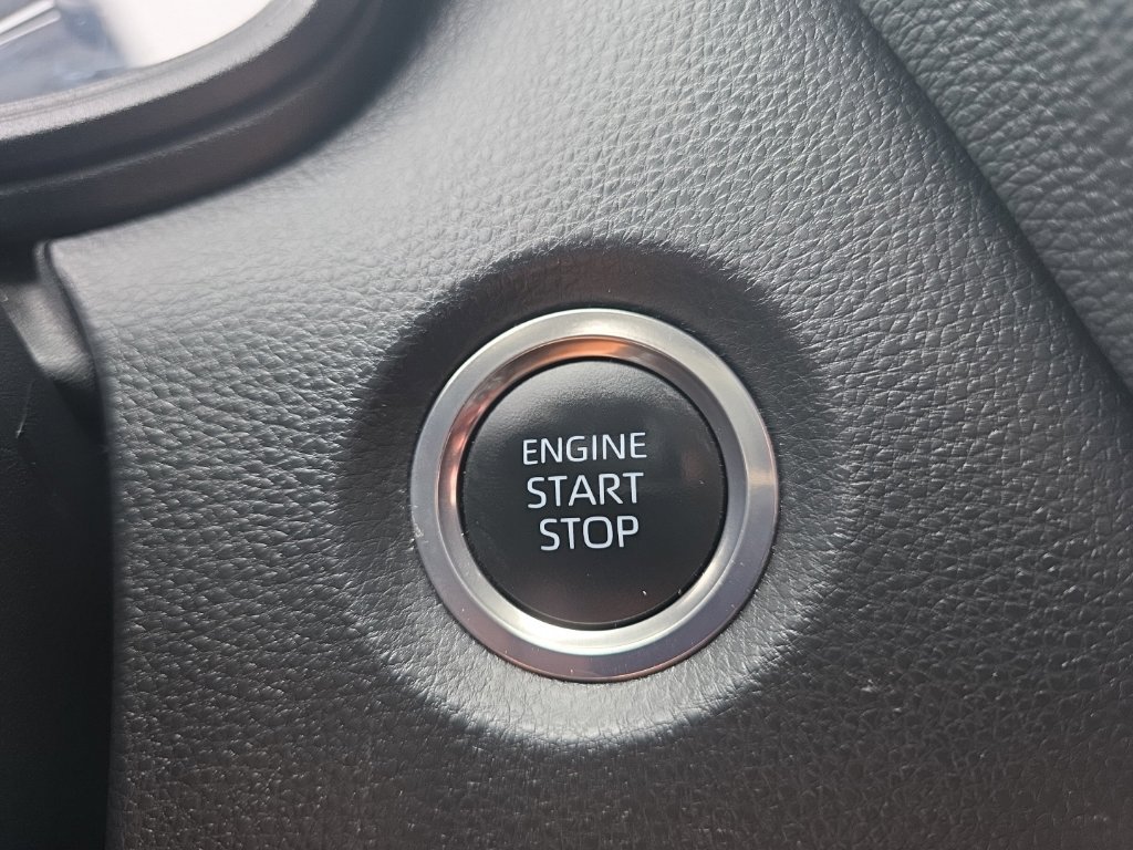 Certified 2025 Toyota Corolla SE FWD image 21
