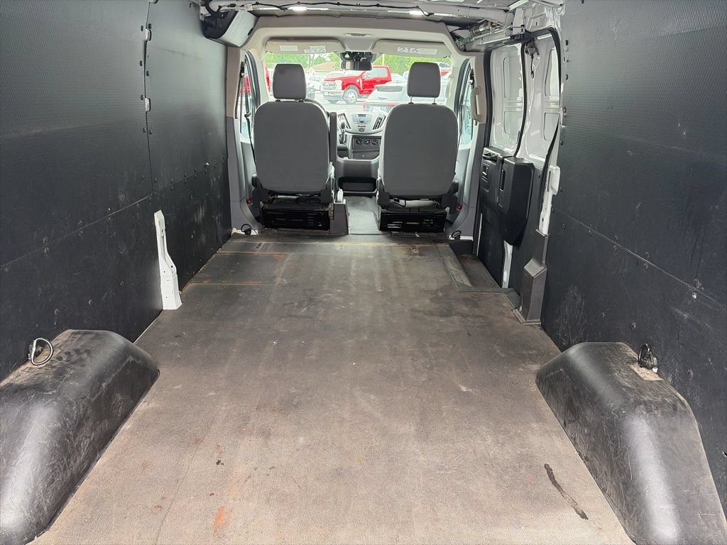 Used 2019 Ford Transit 150 148 Low Roof RWD image 7