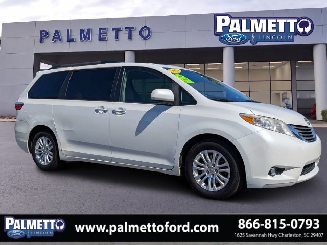 Used 2016 Toyota Sienna XLE FWD image 1