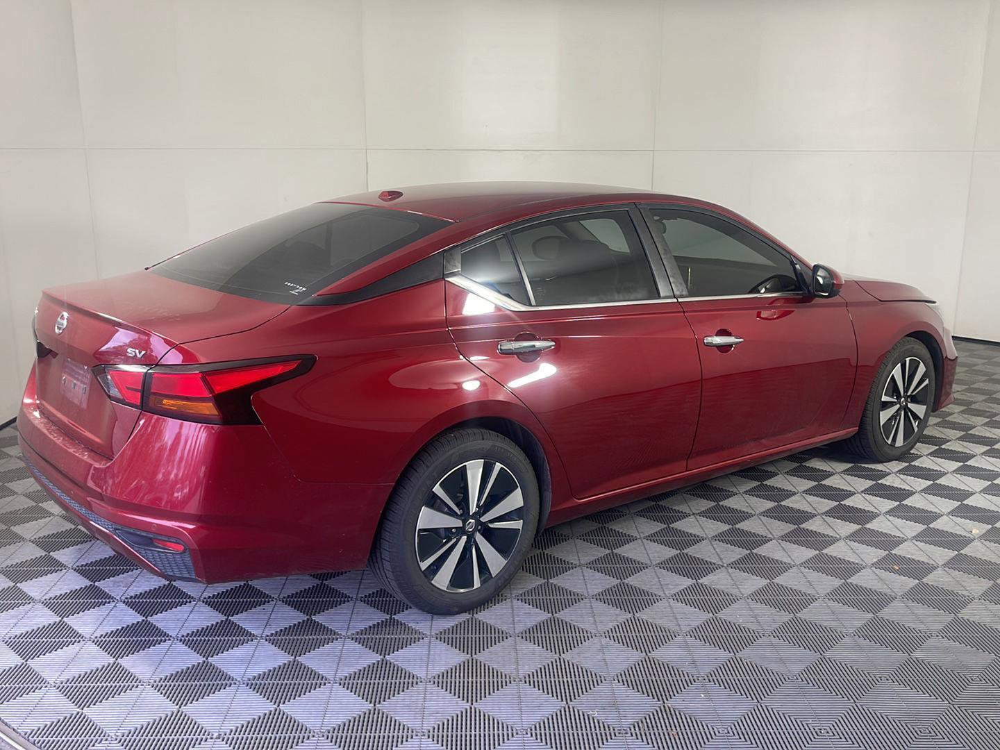 Used 2021 Nissan Altima 2.5 SV image 6