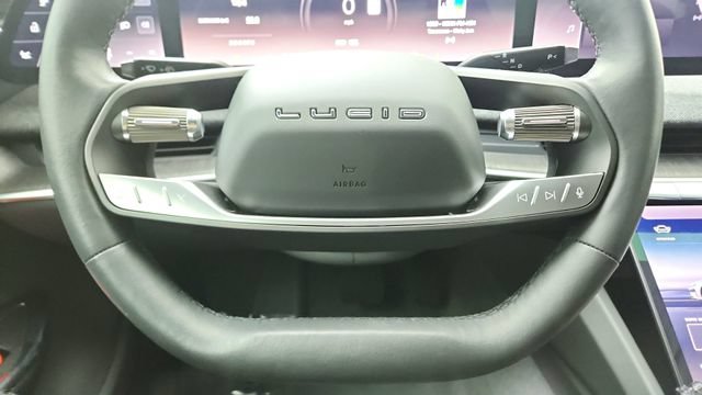 Used 2024 Lucid Air Pure RWD image 61
