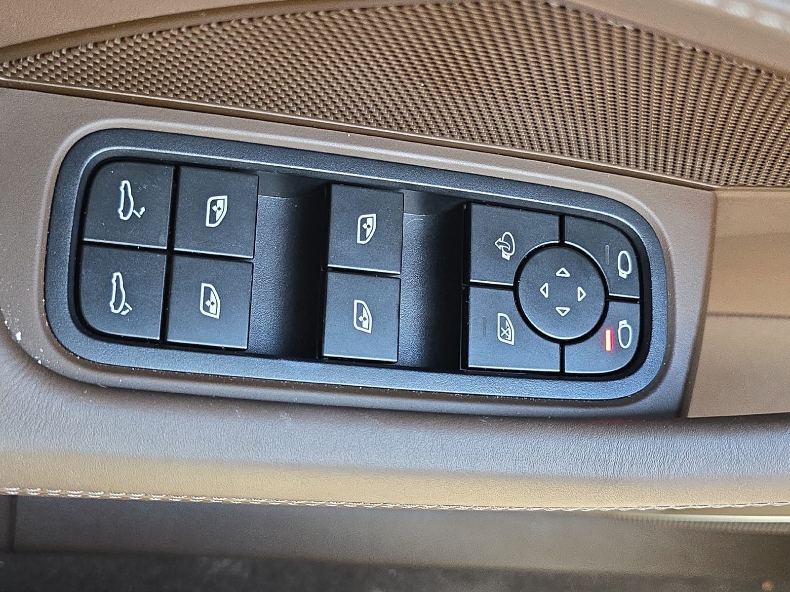 Certified 2023 Porsche Panamera 4 AWD/4WD image 22