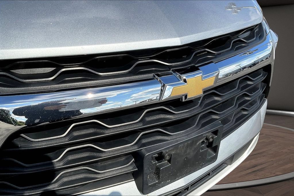 Used 2025 Chevrolet Blazer LT AWD/4WD image 35